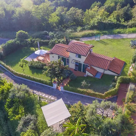 2 Bedroom Beautiful Home In Camaiore * Camaiore